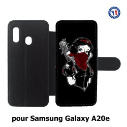 Etui cuir pour Samsung Galaxy A20e Blanche foulard Rouge Gourdin Dessin animé