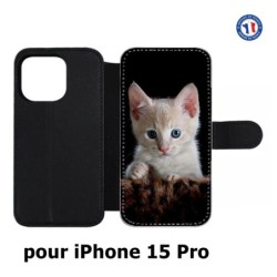Etui cuir pour iPhone 15 Pro - Bébé chat tout mignon - chaton yeux bleus