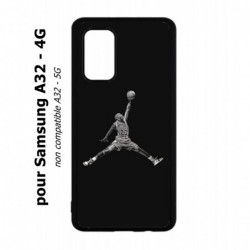 Coque noire pour Samsung Galaxy A32 - 4G Michael Jordan 23 shoot Chicago Bulls Basket
