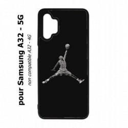 Coque noire pour Samsung Galaxy A32 - 5G Michael Jordan 23 shoot Chicago Bulls Basket